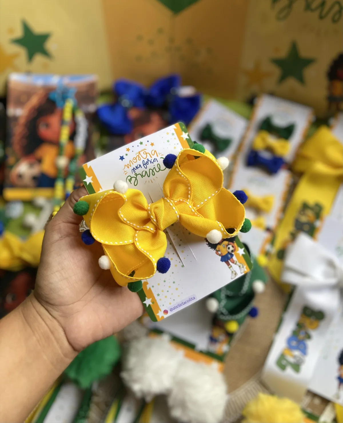 Laço Brasil amarelo c/pompom